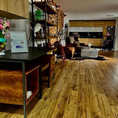 Underground Apartment Bratislava-Nivy Zewnętrze zdjęcie