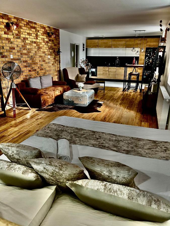 Underground Apartment Bratislava-Nivy Zewnętrze zdjęcie