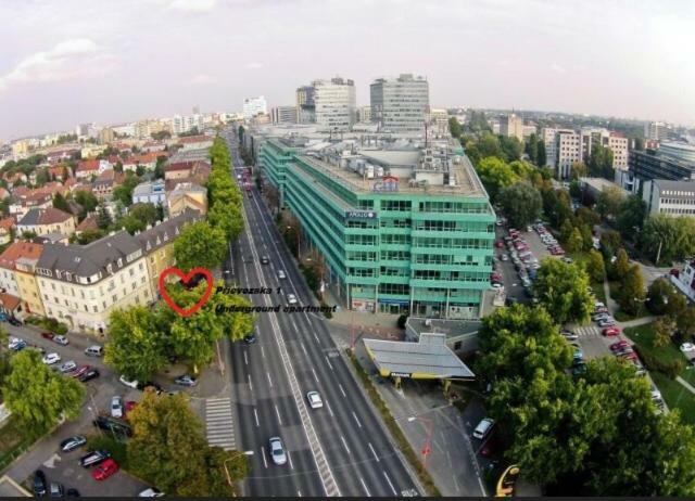Underground Apartment Bratislava-Nivy Zewnętrze zdjęcie